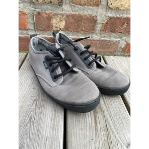 Chrome Industries Sneakers Men’s Size 5.5 Women’s size 7.5